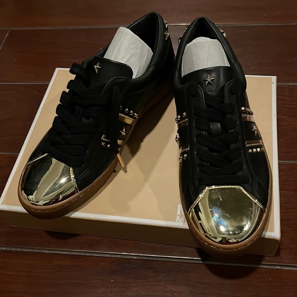 Z).  Michael Kors Frankie Stripe Leather Sneaker Black Palegold size 6M 36